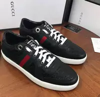 gucci leather low trainers zapatos embossed leather